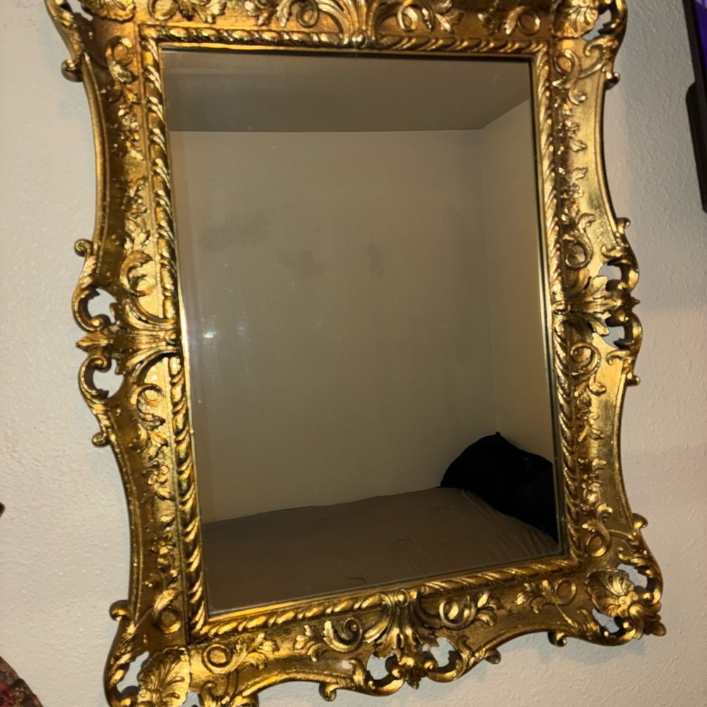 Elegant Gold Ornate Wall Mirror